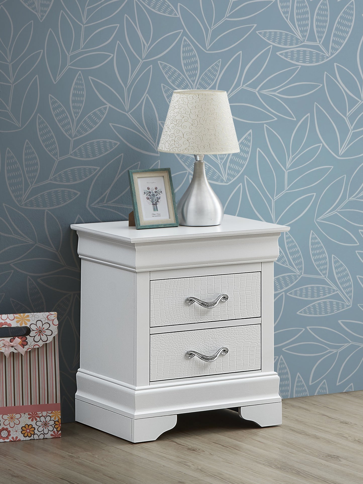 Traditional White 2 Drawer Nightstand