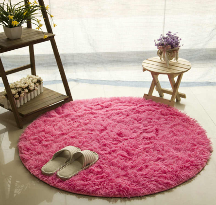 Fluffy Round Faux Fur Rugs.