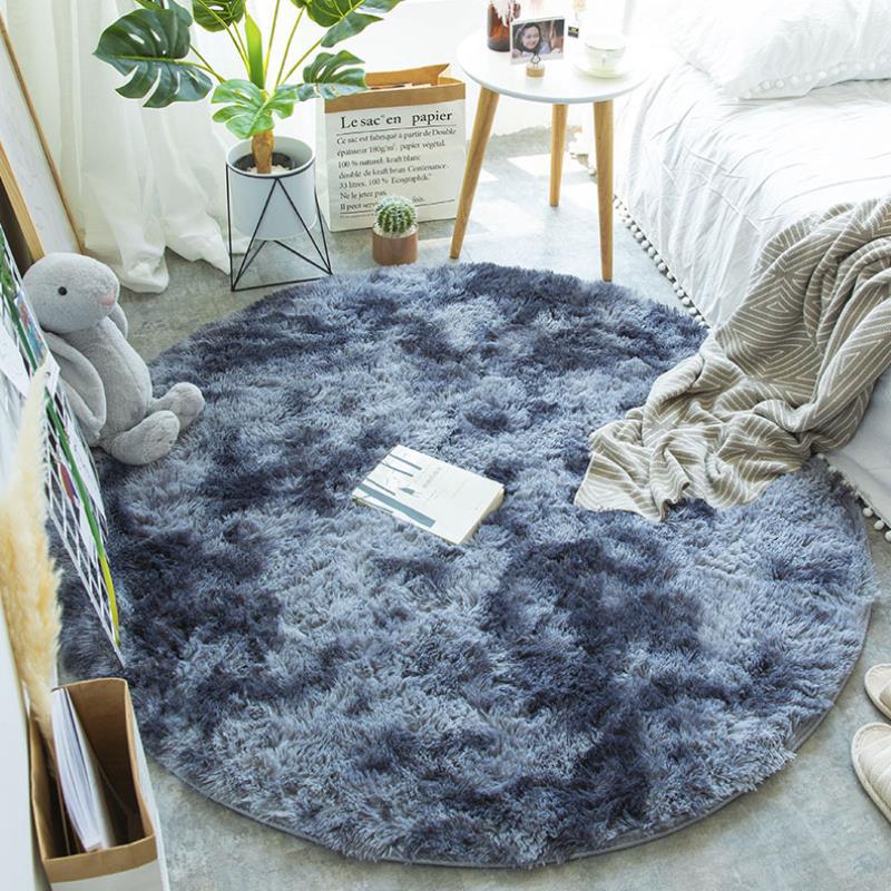 Fluffy Round Faux Fur Rugs.